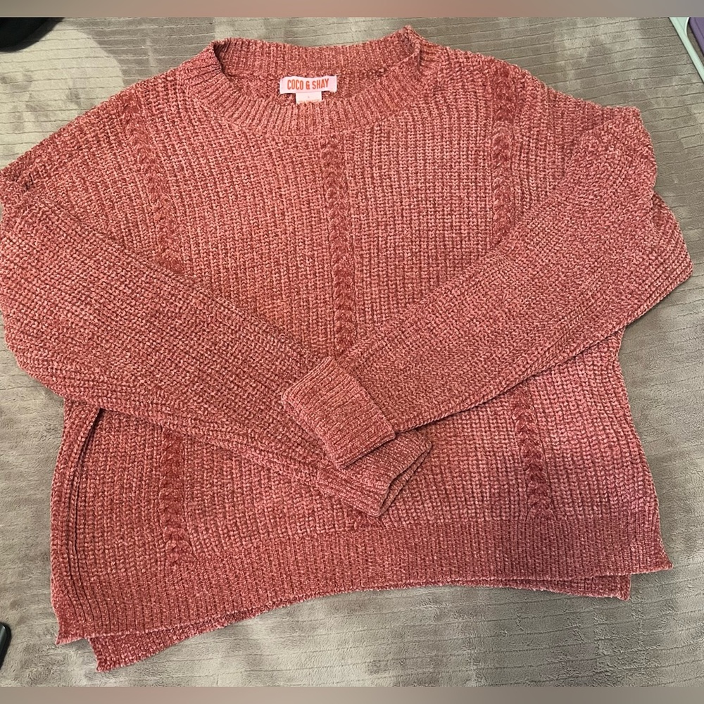 Crop pink sweater